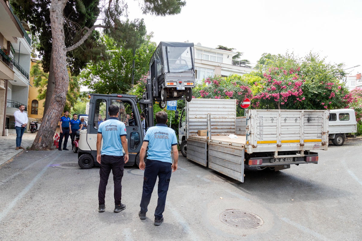 Adalar’da izinsiz akülü araçlar toplatıldı